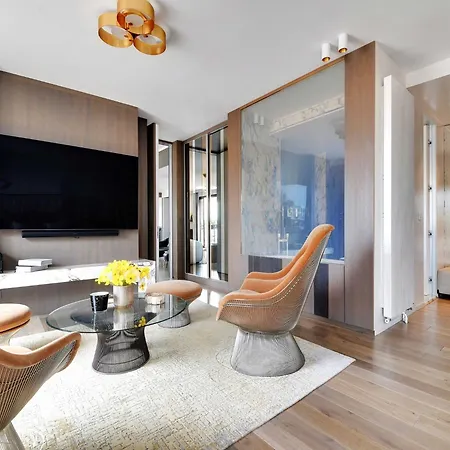Luxurious With Balcony-3br-6p-champs-elysees *