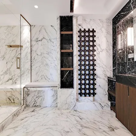 Luxurious With Balcony-3br-6p-champs-elysees Апартаменты