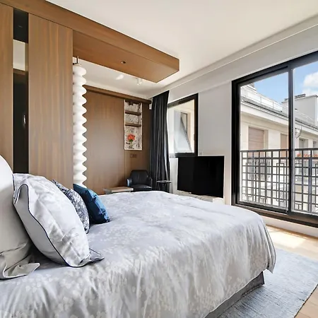 Luxurious With Balcony-3br-6p-champs-elysees
