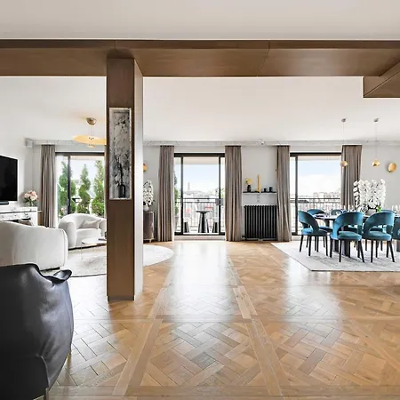 Апартаменты Luxurious With Balcony-3br-6p-champs-elysees *